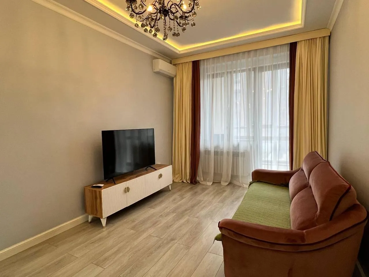 Almaty City Apartments 0*,